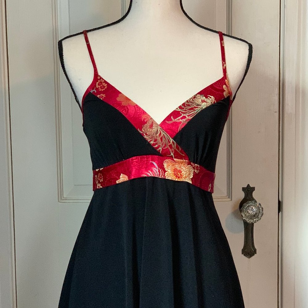 Black Japanese Trim Tank Top